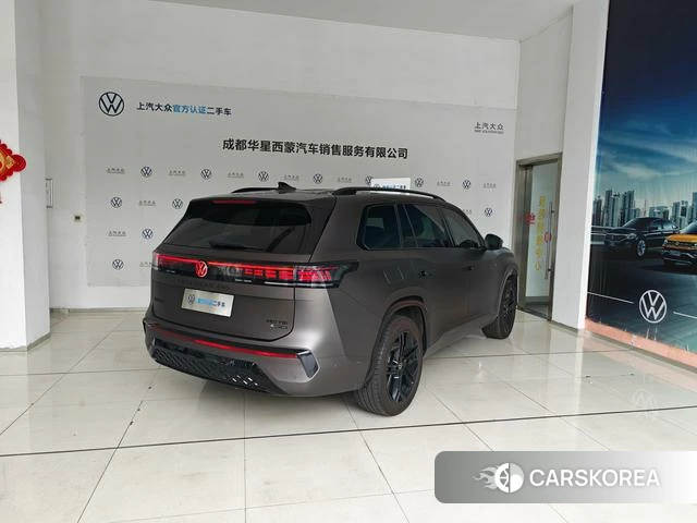 Volkswagen Teramont 2025 Темно-серый из Китая, фото 5