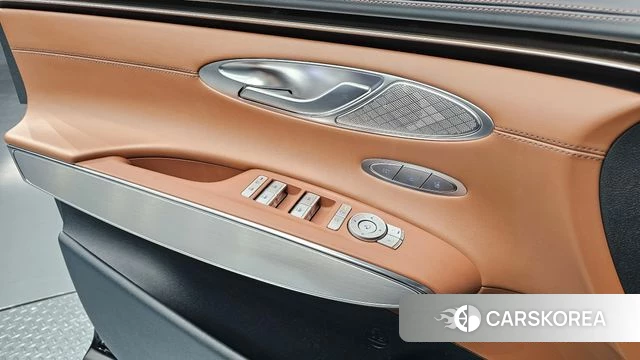 Genesis GV70 2024 Черный из Кореи, фото 5