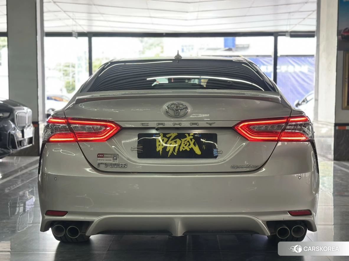 Toyota Camry 2021 Шампань из Китая, фото 5