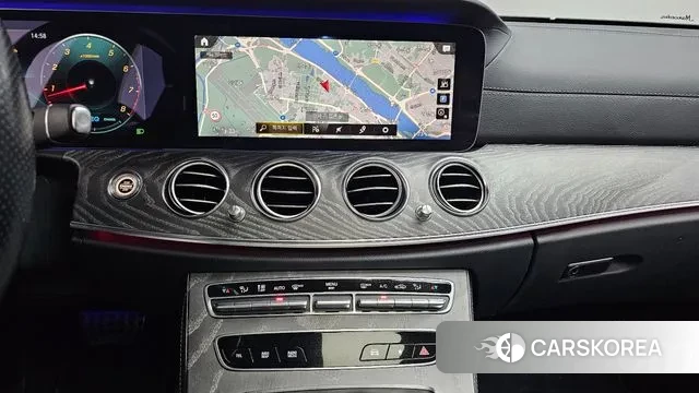 Mercedes-Benz E-Class W213 2021 Черный из Кореи, фото 5