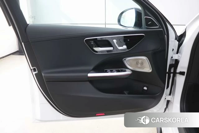 Mercedes-Benz C-class 2024 Белый из Китая, фото 5
