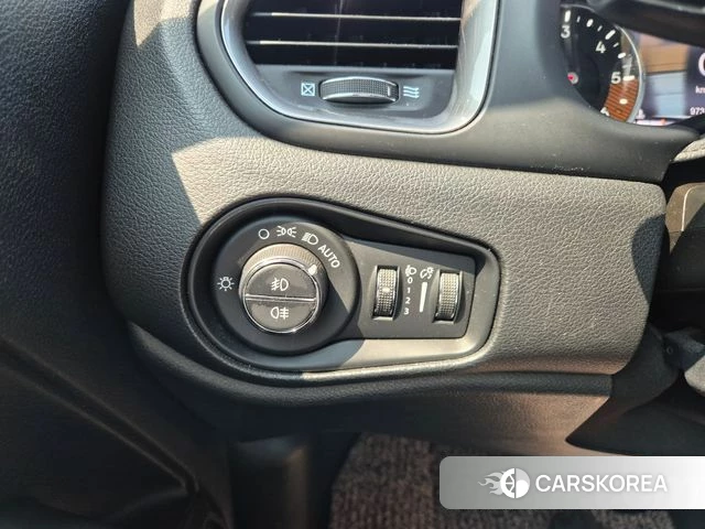 Jeep Renegade 2020 Белый из Кореи, фото 5