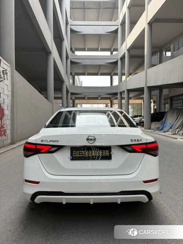 Nissan Sylphy 2021 Белый из Китая, фото 5