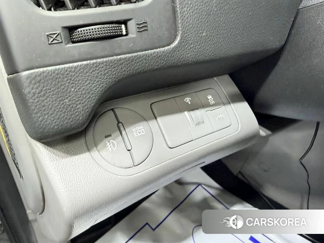 Hyundai The New Grand Starex 2018 Серебристо-серый из Кореи, фото 5