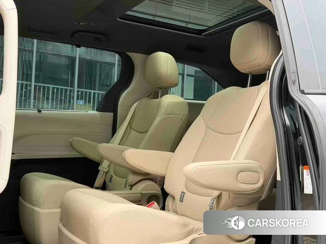 Toyota Granvia 2024 Черный из Китая, фото 5