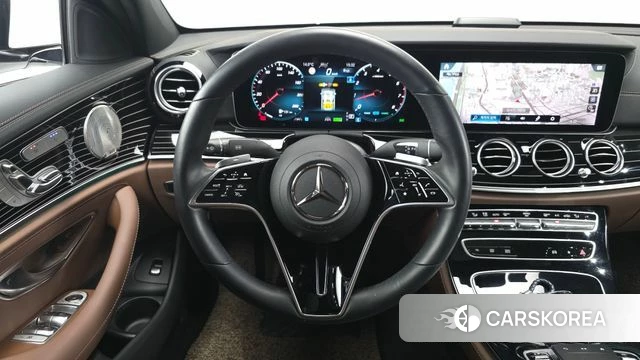 Mercedes-Benz E-Class W213 2022 Белый из Кореи, фото 6