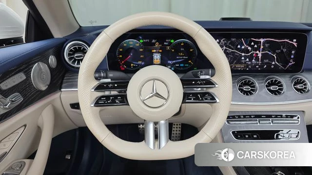 Mercedes-Benz E-Class W213 2022 Белый из Кореи, фото 5