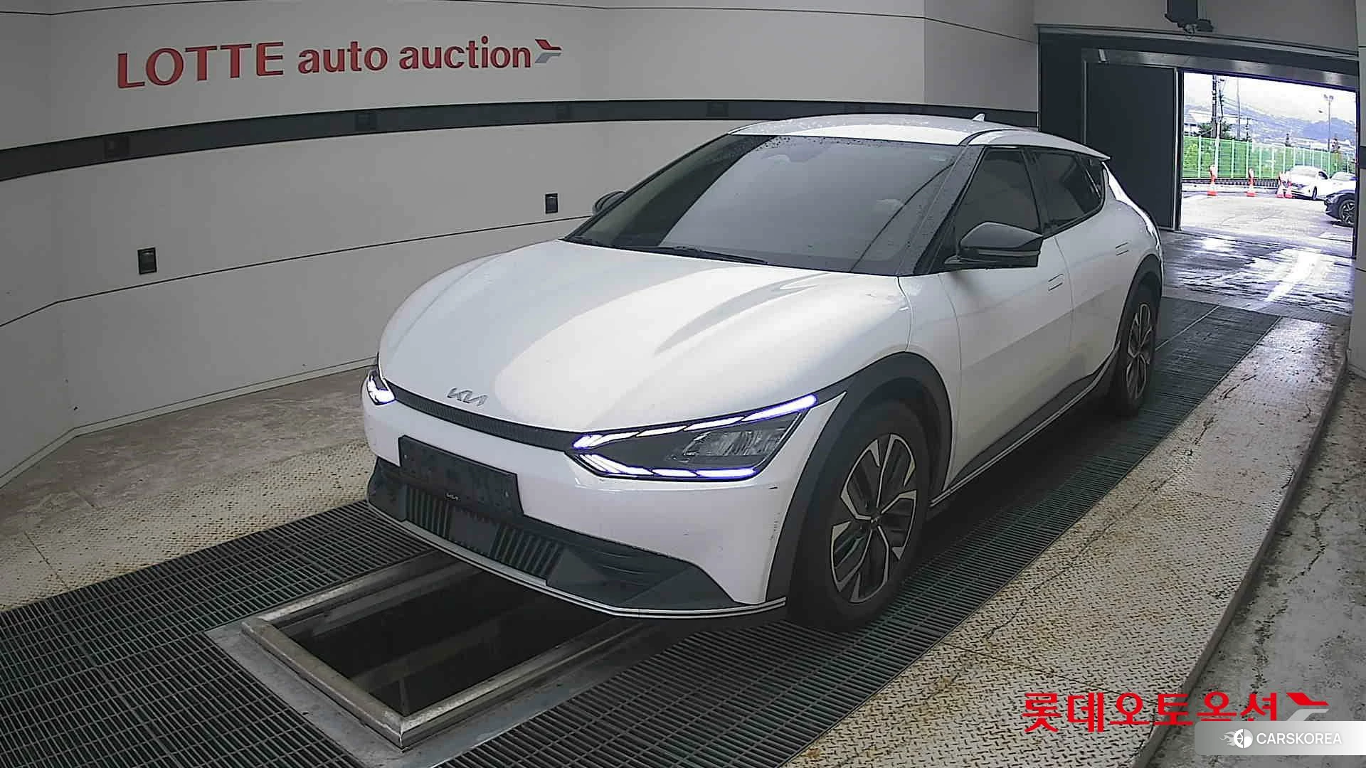 Kia EV6 2022 Белый из Кореи, фото 5