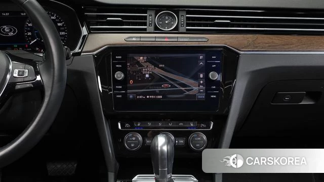 Volkswagen Passat GT (B8) 2018 Белый из Кореи, фото 5