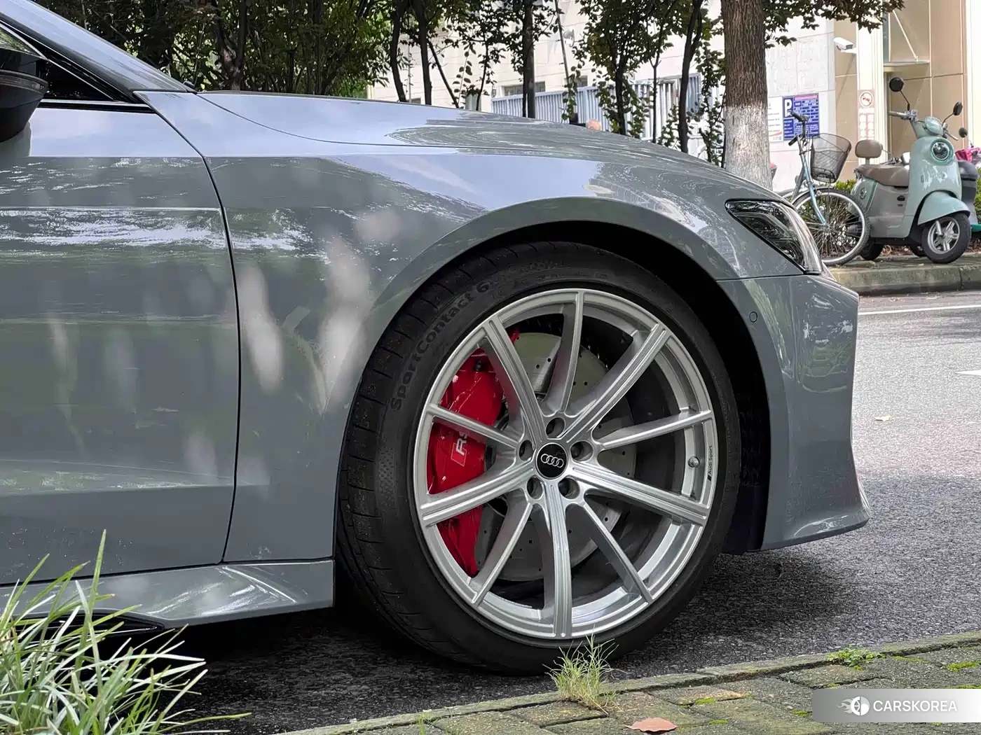Audi RS 7 2025 Silver/gray из Китая, фото 5