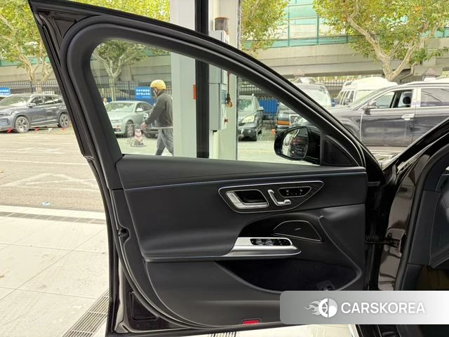 Mercedes-Benz E-Class 2024 Коричневый из Китая, фото 5