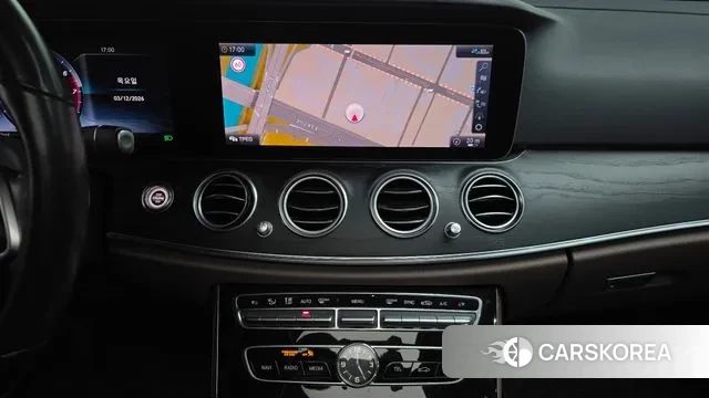 Mercedes-Benz E-Class W213 2020 Белый из Кореи, фото 5