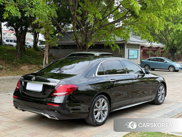 Mercedes-Benz E-Class 2020 Черный из Китая, фото 5