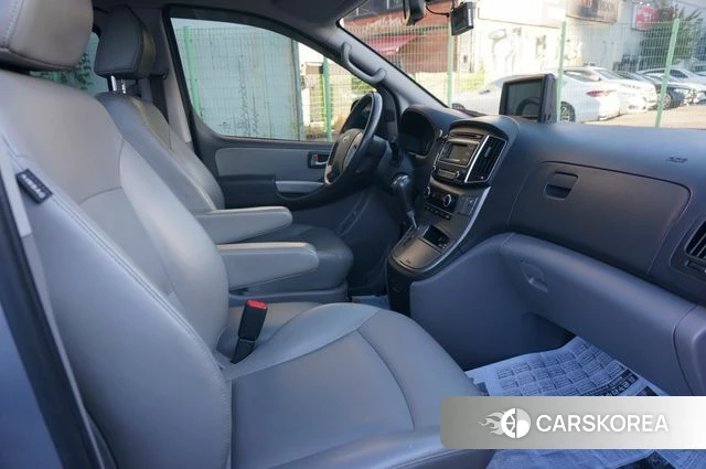 Hyundai The New Grand Starex 2020 Серебристо-серый из Кореи, фото 5