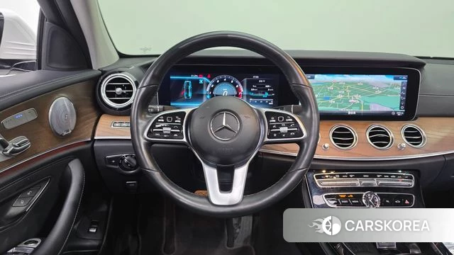 Mercedes-Benz E-Class W213 2019 Белый из Кореи, фото 5