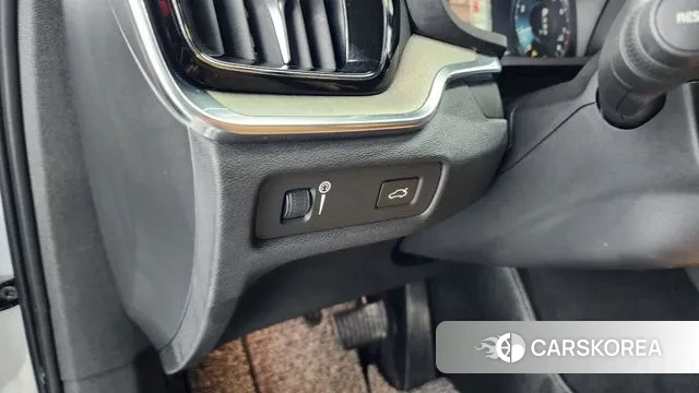 Volvo V60 Cross-Country 2nd Generation 2020 Белый из Кореи, фото 5