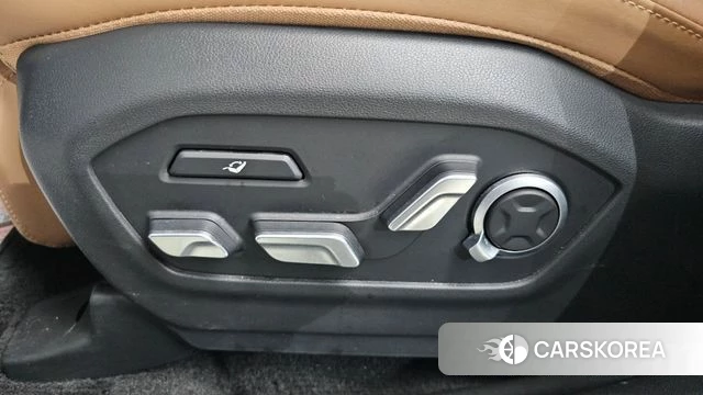 Hyundai Santa Fe (MX5) 2025 Белый из Кореи, фото 5