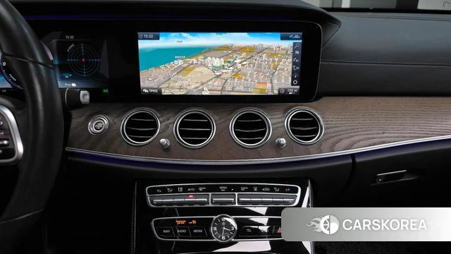 Mercedes-Benz E-Class W213 2020 Белый из Кореи, фото 5