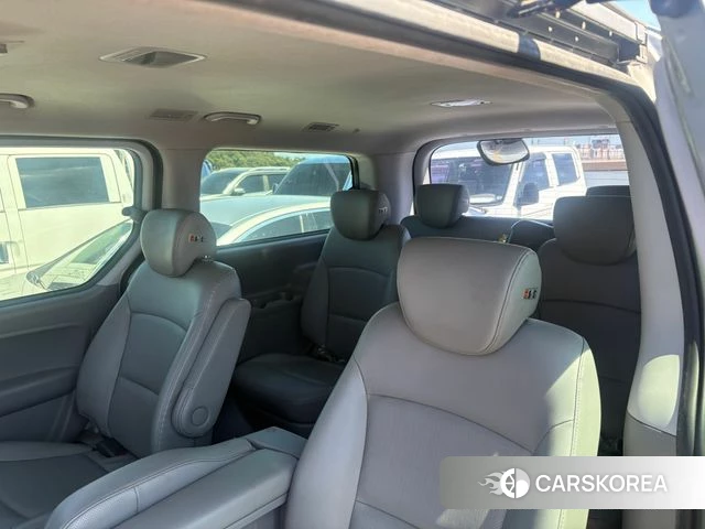 Hyundai The New Grand Starex 2019 Серебристо-серый из Кореи, фото 5