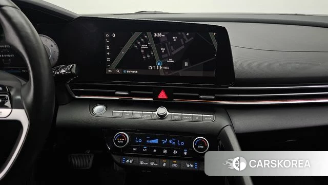 Hyundai The New Avante (CN7) 2023 Белый из Кореи, фото 6