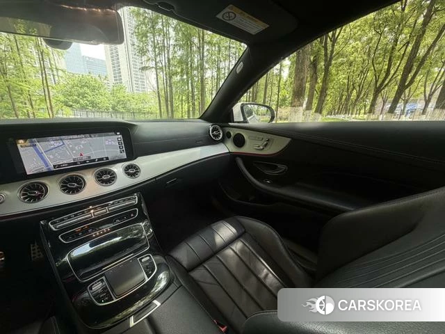 Mercedes-Benz E-Class 2021 Белый из Китая, фото 5