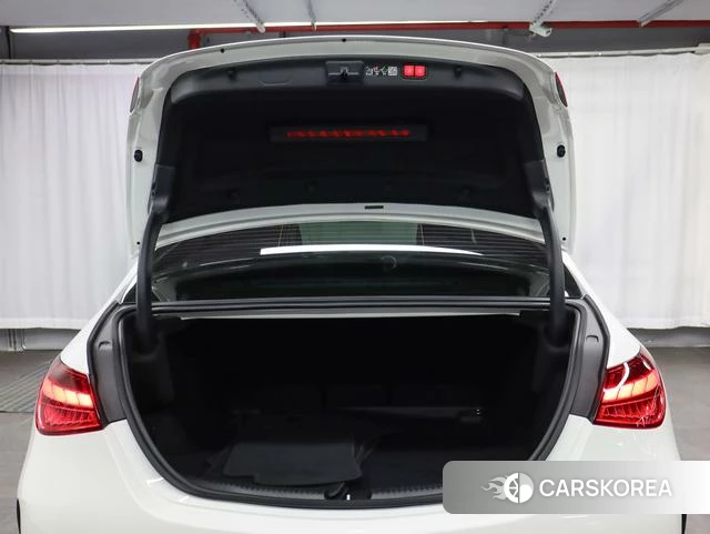 Mercedes-Benz AMG C-Class 2025 Белый из Китая, фото 5