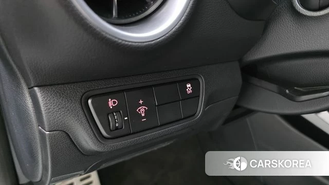 Kia The New K3 2nd generation 2023 Серый из Кореи, фото 5