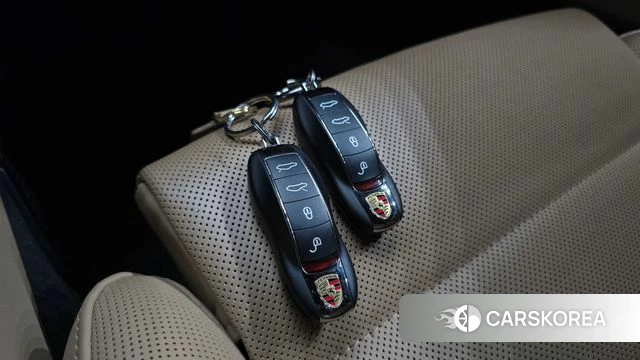 Porsche 718 Boxster 2018 Синий из Кореи, фото 5