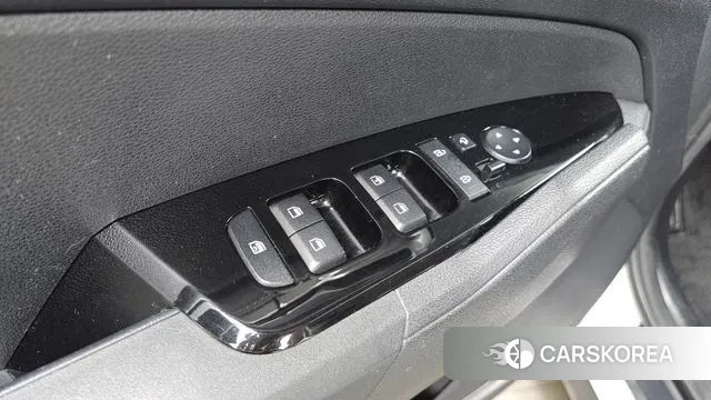 Kia Sportage 5th Generation 2022 Белый из Кореи, фото 5