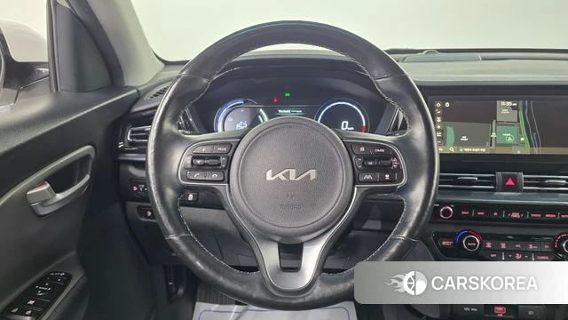Kia Niro Plus 2022 Белый из Кореи, фото 5