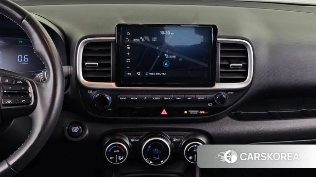 Hyundai Venue 2023 Белый из Кореи, фото 5