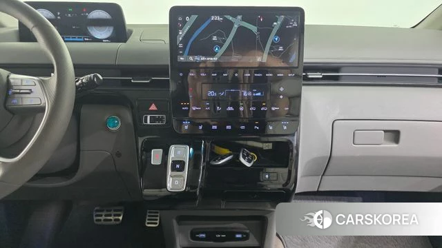 Hyundai Staria 2023 Белый из Кореи, фото 5
