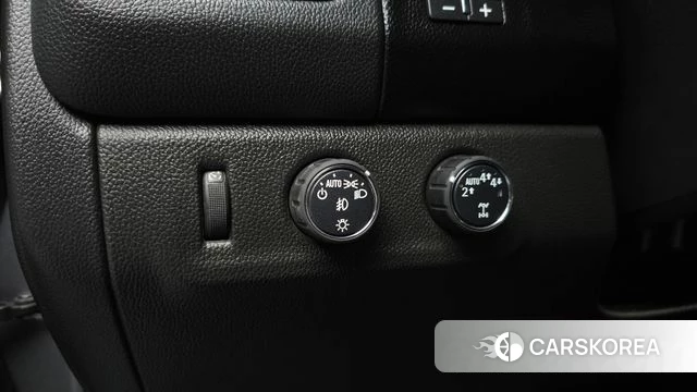 Chevrolet (GM Daewoo) Real New Colorado 2022 Серый из Кореи, фото 5