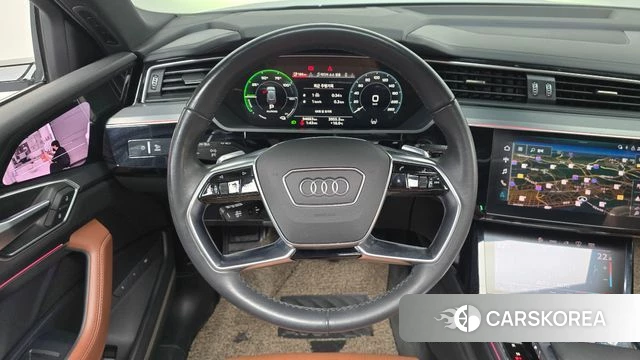 Audi e-Tron 2022 Белый из Кореи, фото 5