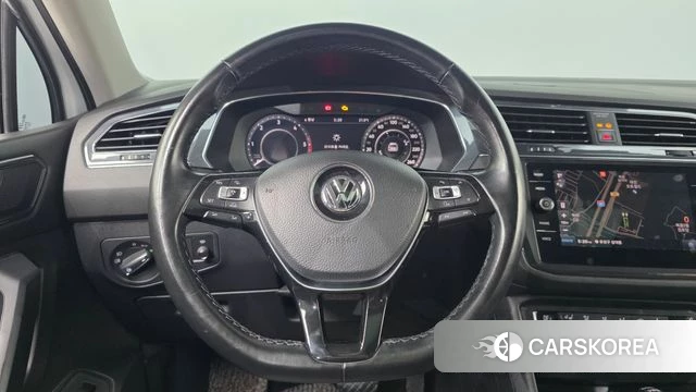 Volkswagen Tiguan Allspace 2018 Белый из Кореи, фото 5