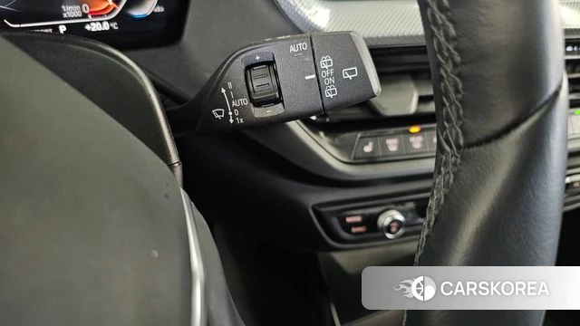 BMW 1 Series (F40) 2021 Белый из Кореи, фото 5