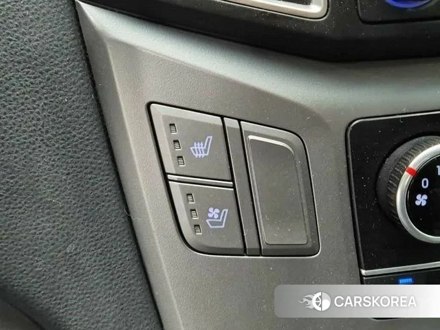 Hyundai The New Grand Starex 2020 Серебристо-серый из Кореи, фото 5