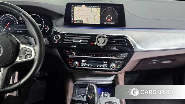 BMW 5 Series (G30) 2019 Серый из Кореи, фото 5
