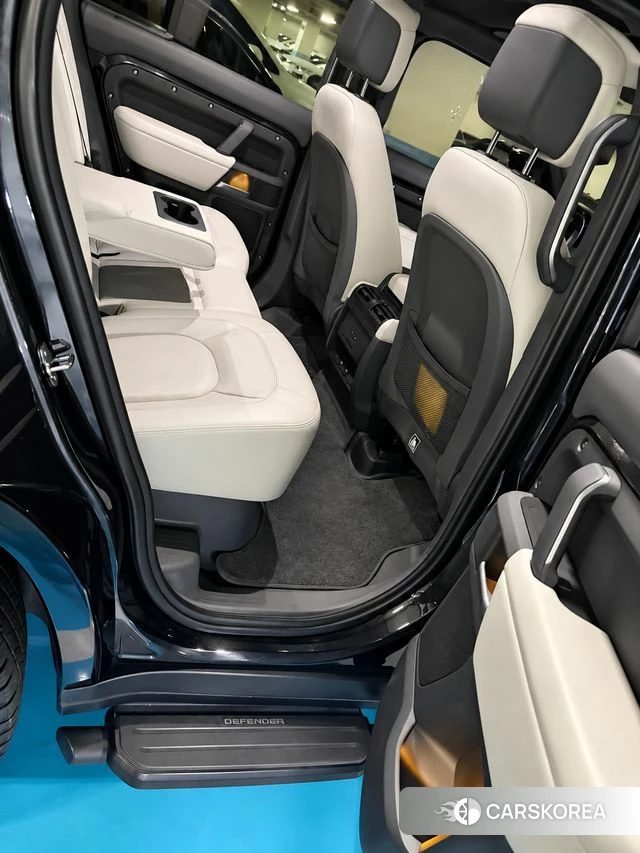 Land Rover Defender (L663) 2025 Серый из Кореи, фото 5