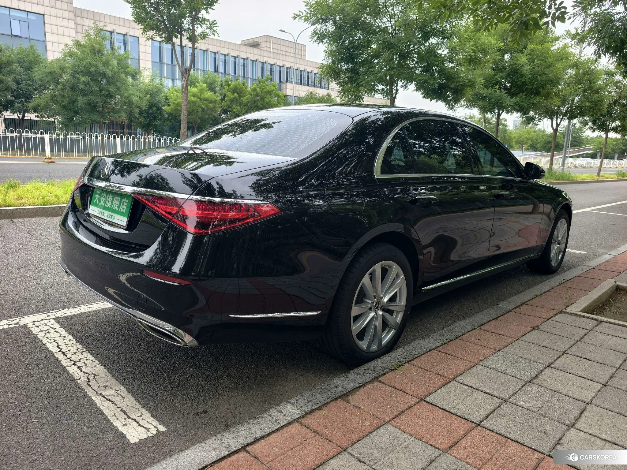 Mercedes-Benz S-Class 2024 Черный из Китая, фото 5
