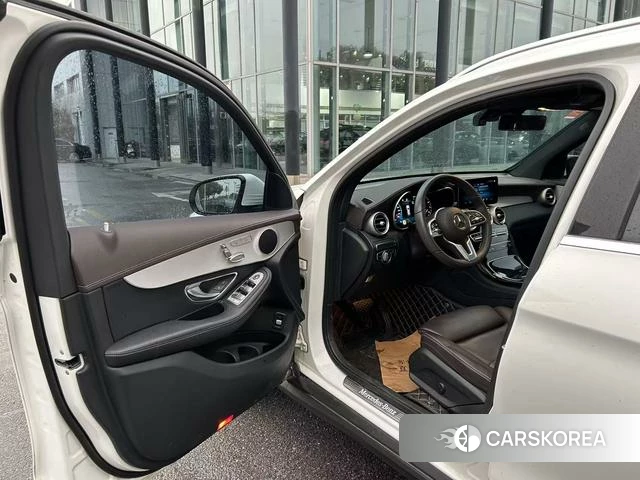 Mercedes-Benz GLC 2021 Белый из Китая, фото 5