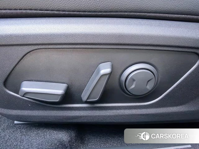 Hyundai The New Avante Hybrid (CN7) 2023 Темно-зеленый из Кореи, фото 5