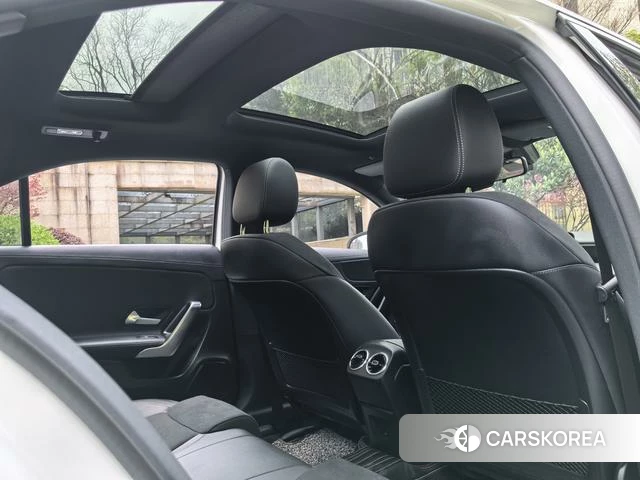 Mercedes-Benz A-Class 2021 Белый из Китая, фото 5