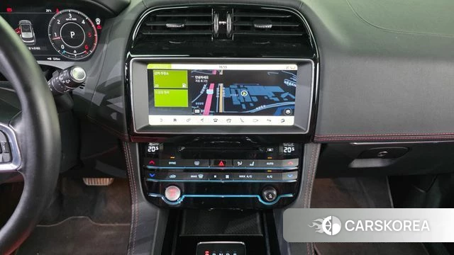 Jaguar F-PACE 2019 Черный из Кореи, фото 5