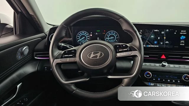 Hyundai The New Avante (CN7) 2023 Белый из Кореи, фото 5