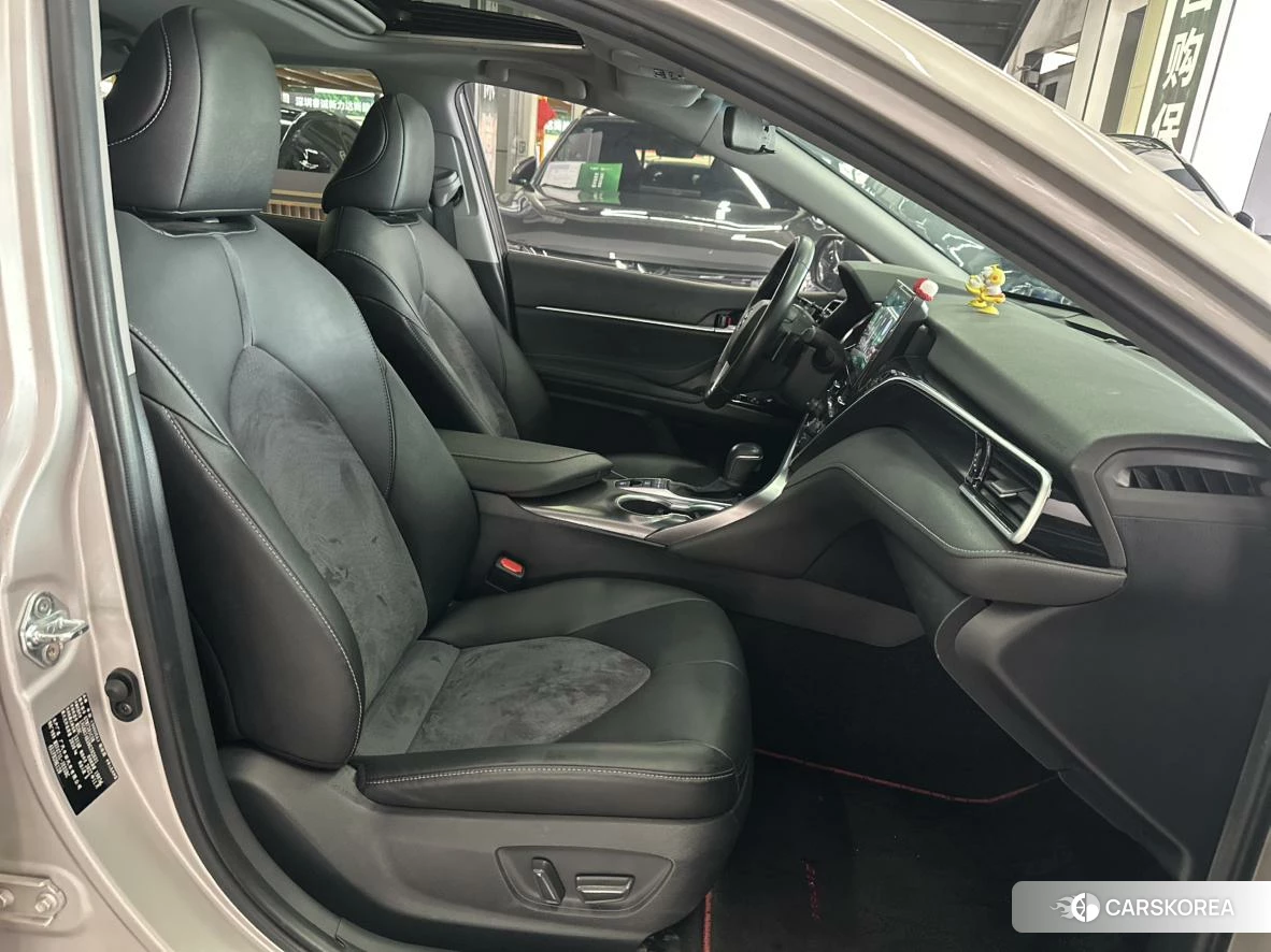 Toyota Camry 2021 Шампань из Китая, фото 5