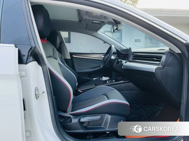 Volkswagen Lamando 2023 Белый из Китая, фото 5