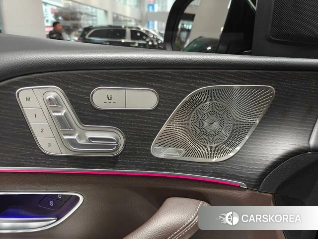 Mercedes-Benz GLE 2023 Черный из Китая, фото 5