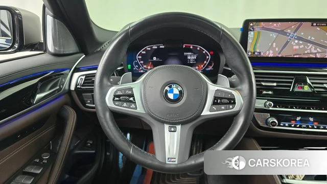 BMW 5 Series (G30) 2022 Черный из Кореи, фото 5