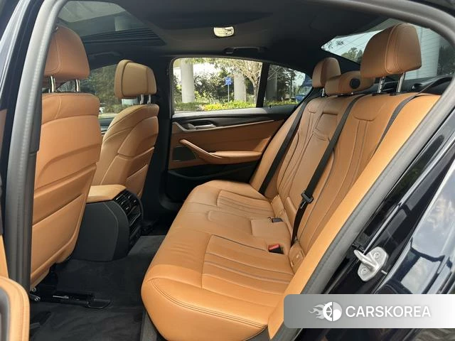 BMW 5 series 2021 Черный из Китая, фото 5